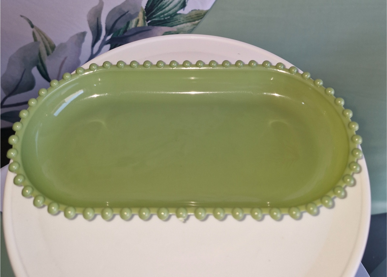Prato Plástico Oval Verde - BEMDEFESTA