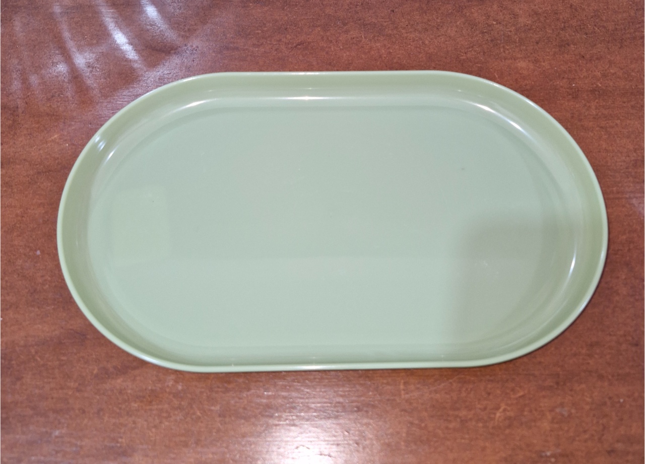 Prato Plástico Oval Verde M - BEMDEFESTA