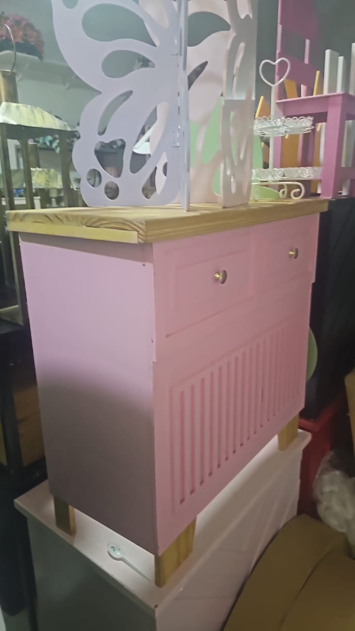 Mesa Balcão Rosa - Fazendo a Festa