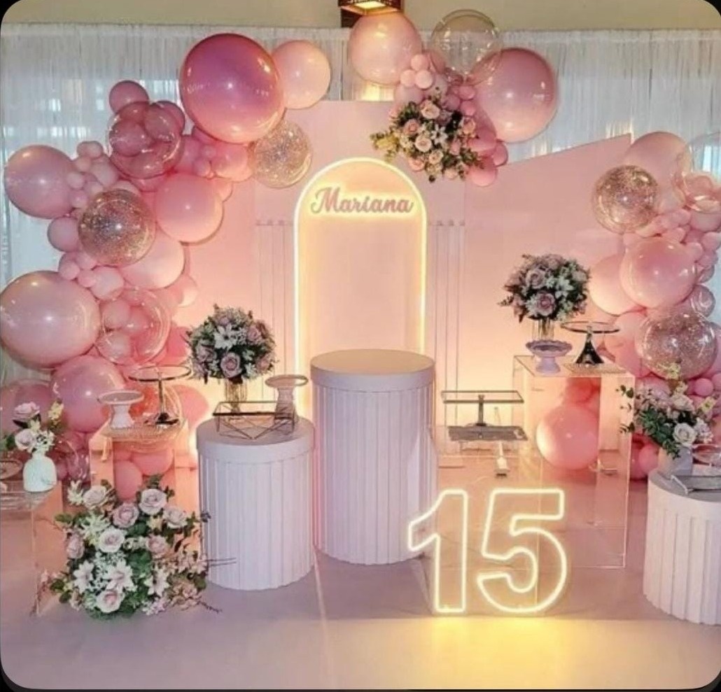 Decoração Feminina 15 Anos - Fazendo a Festa