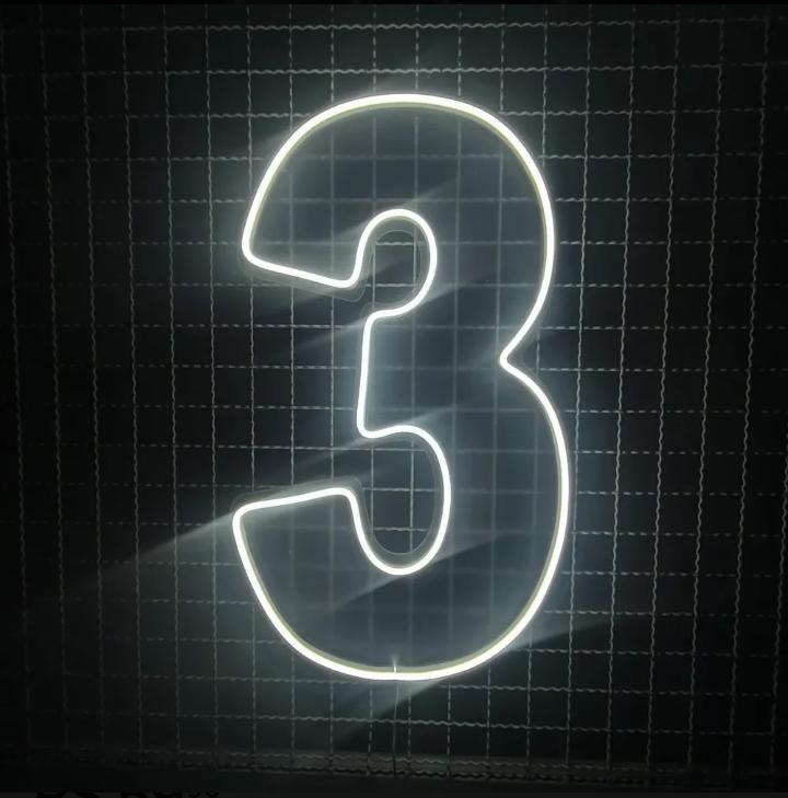 Numero 3 Led - Fazendo a Festa
