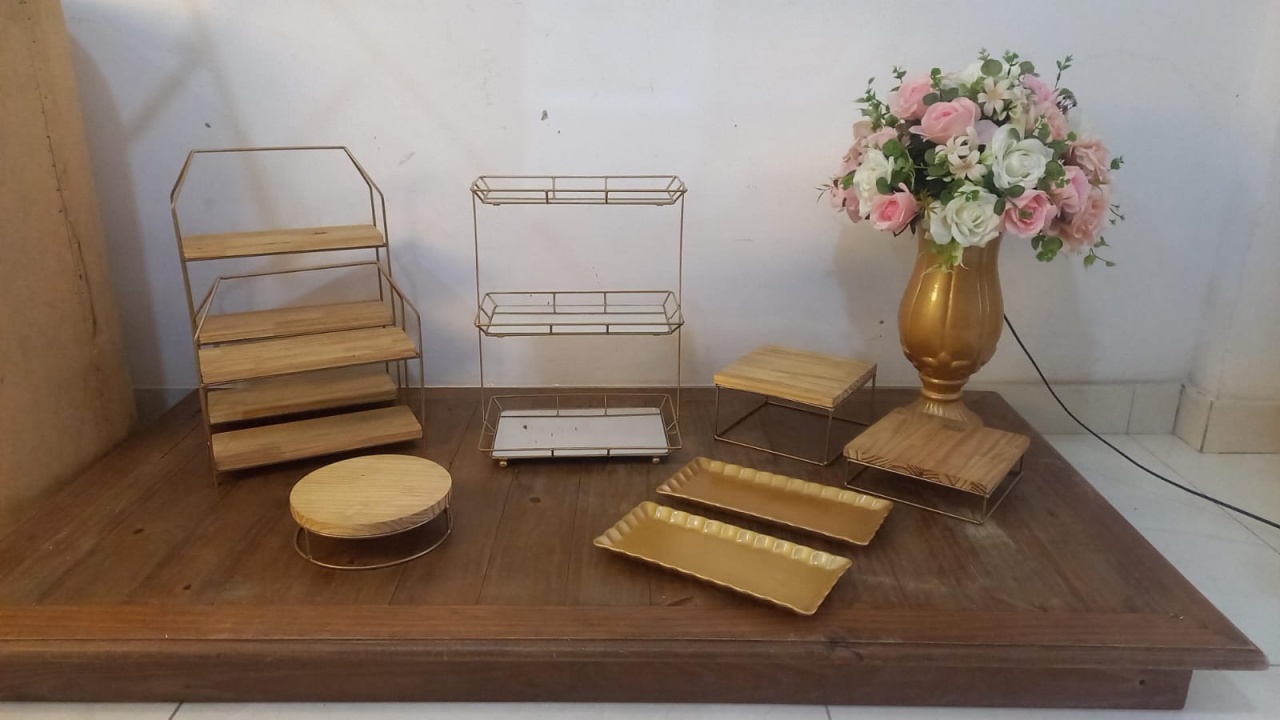 Kit Peças Douradas  - Fazendo a Festa