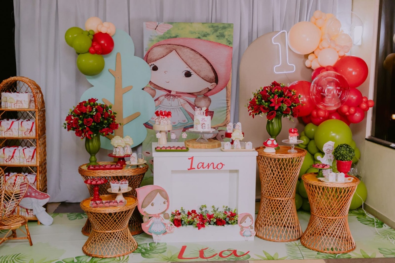 Pegue E Monte Chapéuzinho Vermelho Cute  - Fazendo a Festa
