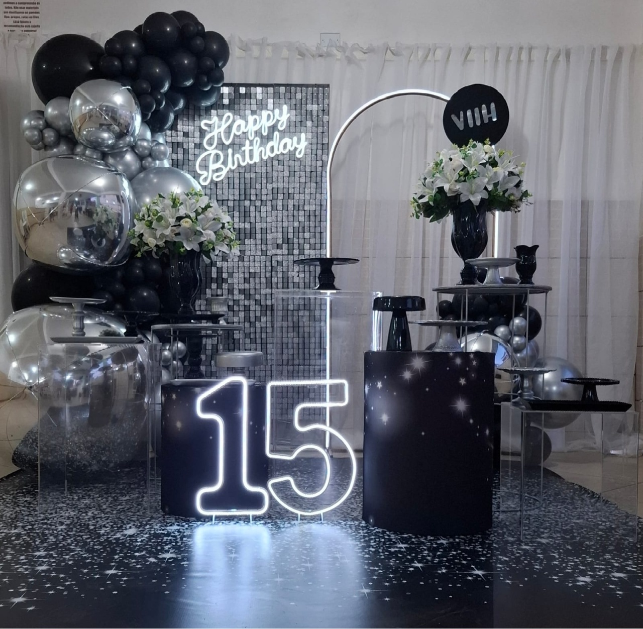 Decoração Preto E Prata - Fazendo a Festa