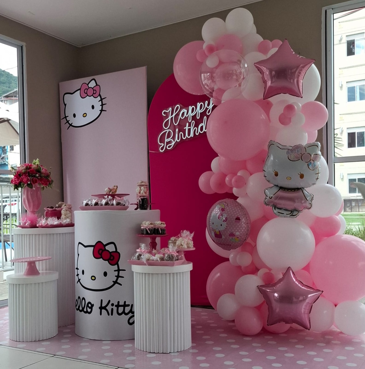 Decoração Hello Kitty - Fazendo a Festa