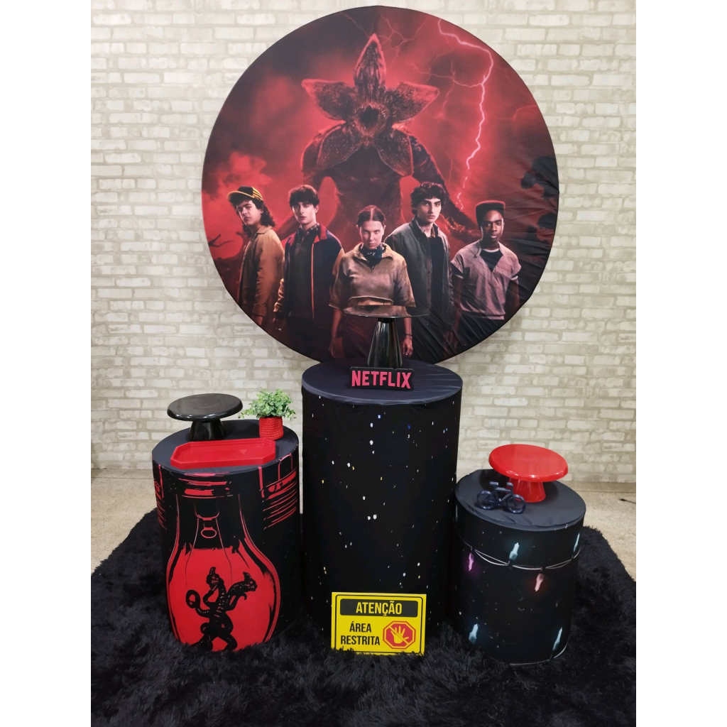 Kit Stranger Things - Pegue e Monte Tesouro Encantando