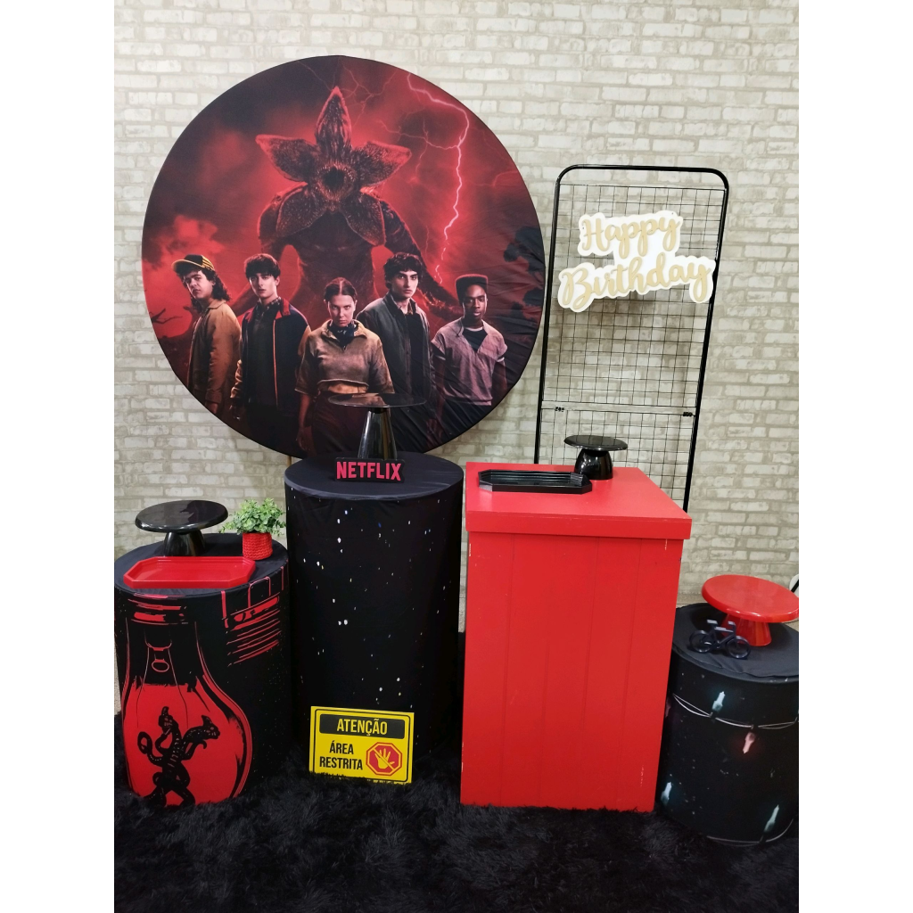 Kit Stranger Things - Pegue e Monte Tesouro Encantando