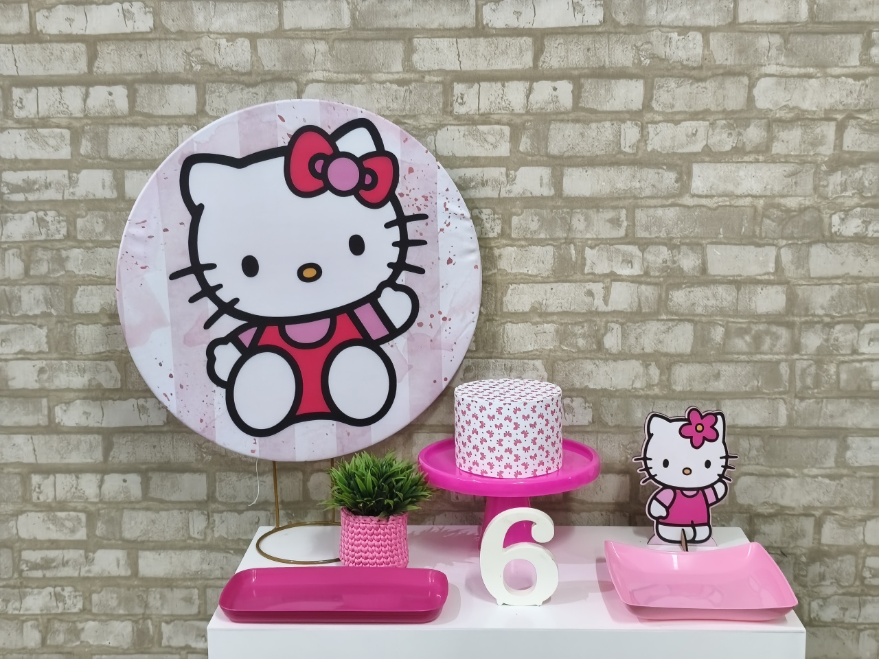 Mini Kit Hello Kitty - Pegue e Monte Tesouro Encantado