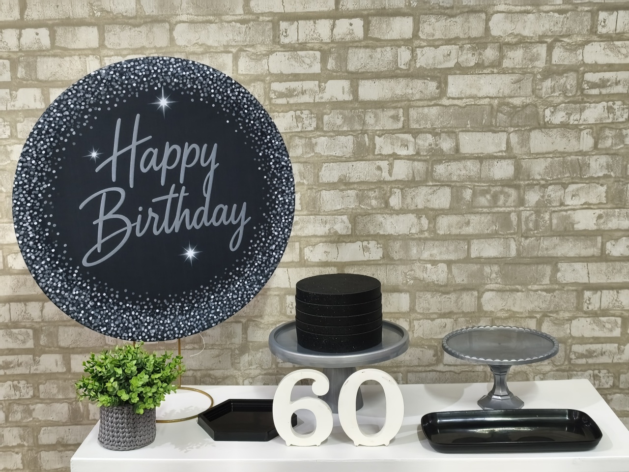 Mini Kit Happy Birthday Preto E Prata - Pegue e Monte Tesouro Encantado