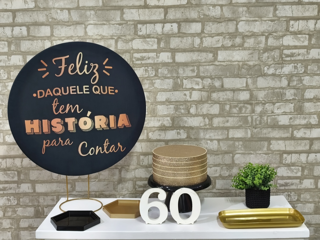 Mini Kit Feliz Daquele Que Tem História Pra Contar - Pegue e Monte Tesouro Encantado