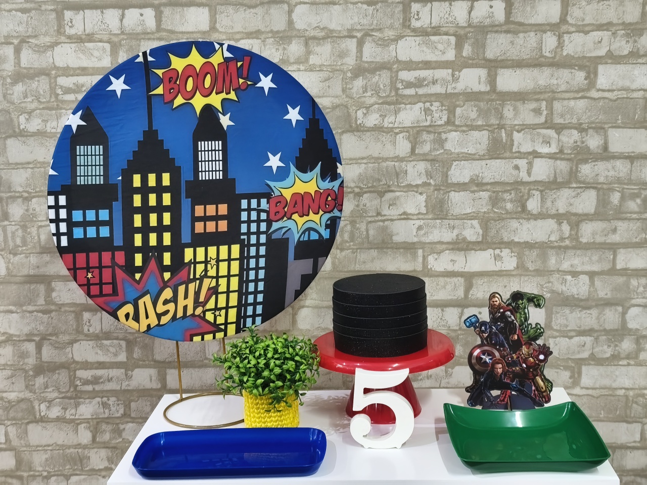 Mini Kit Vingadores - Pegue e Monte Tesouro Encantado