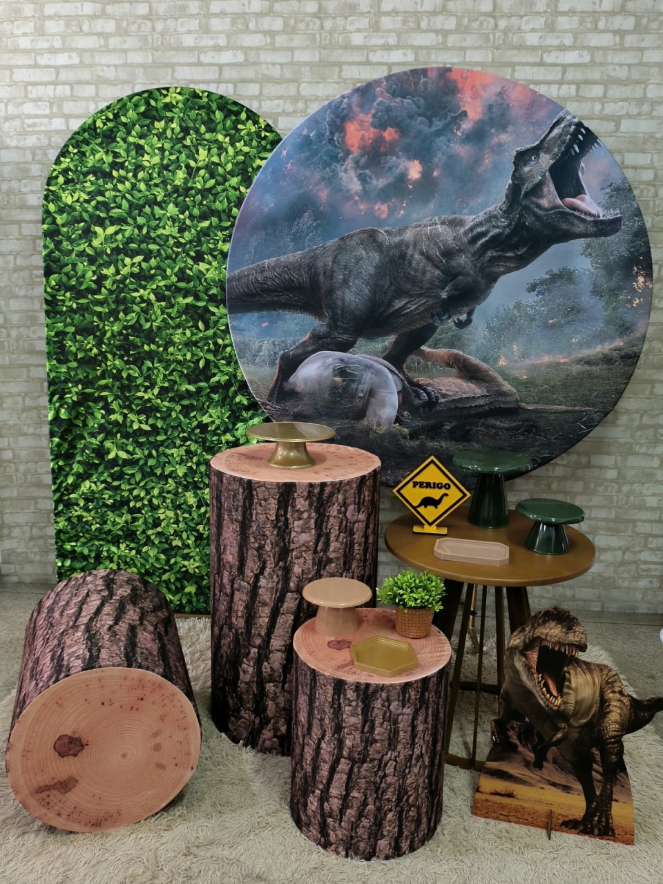 Kit Dinossauros - Pegue e Monte Tesouro Encantado