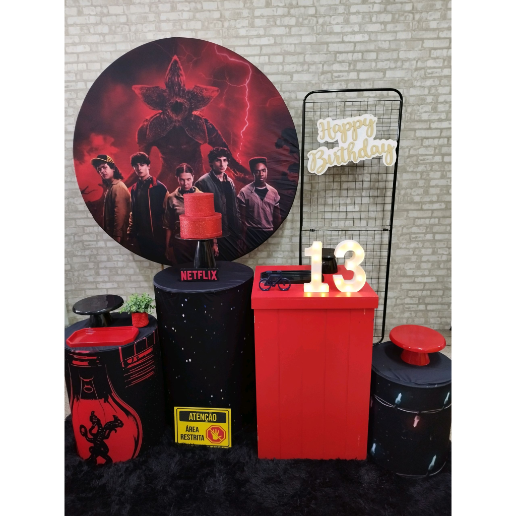 Kit Stranger Things - Pegue e Monte Tesouro Encantando