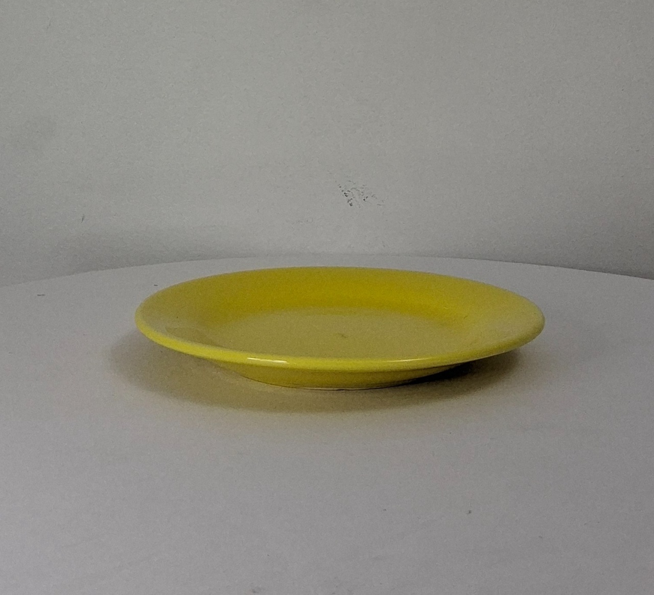 Prato Raso Amarelo - AcervodosSonhos 