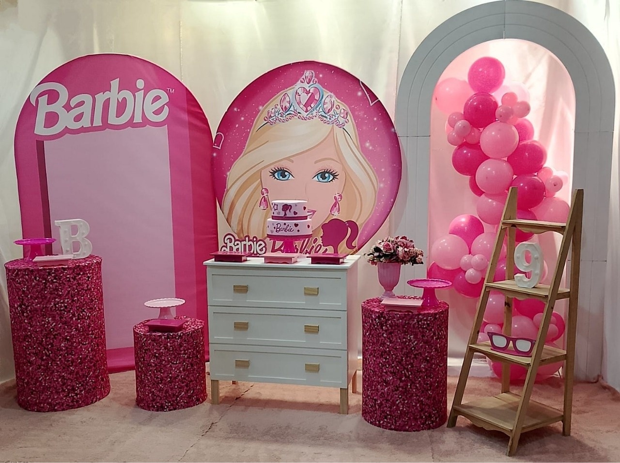 Pegue E Monte Barbie 4 Luxo 4 - Realize Decorações