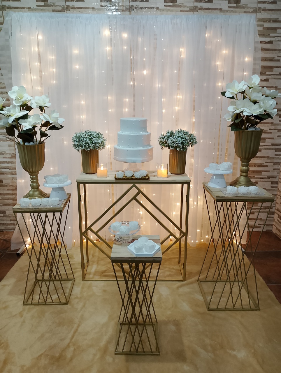Casamento Com Montagem Branco 2 - Realize Decorações