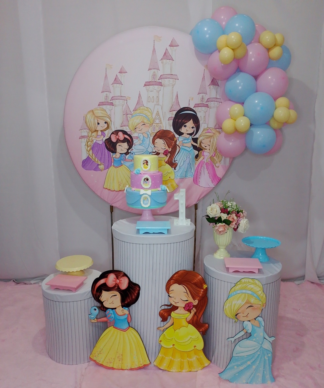 Pegue Monte Princesas Baby  - Realize Decorações