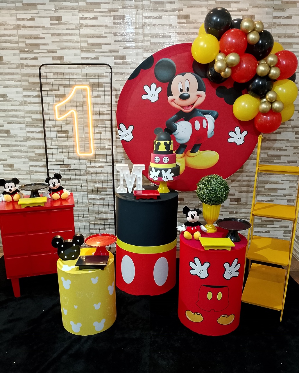 Pegue E Monte Mickey Luxo - Realize Decorações