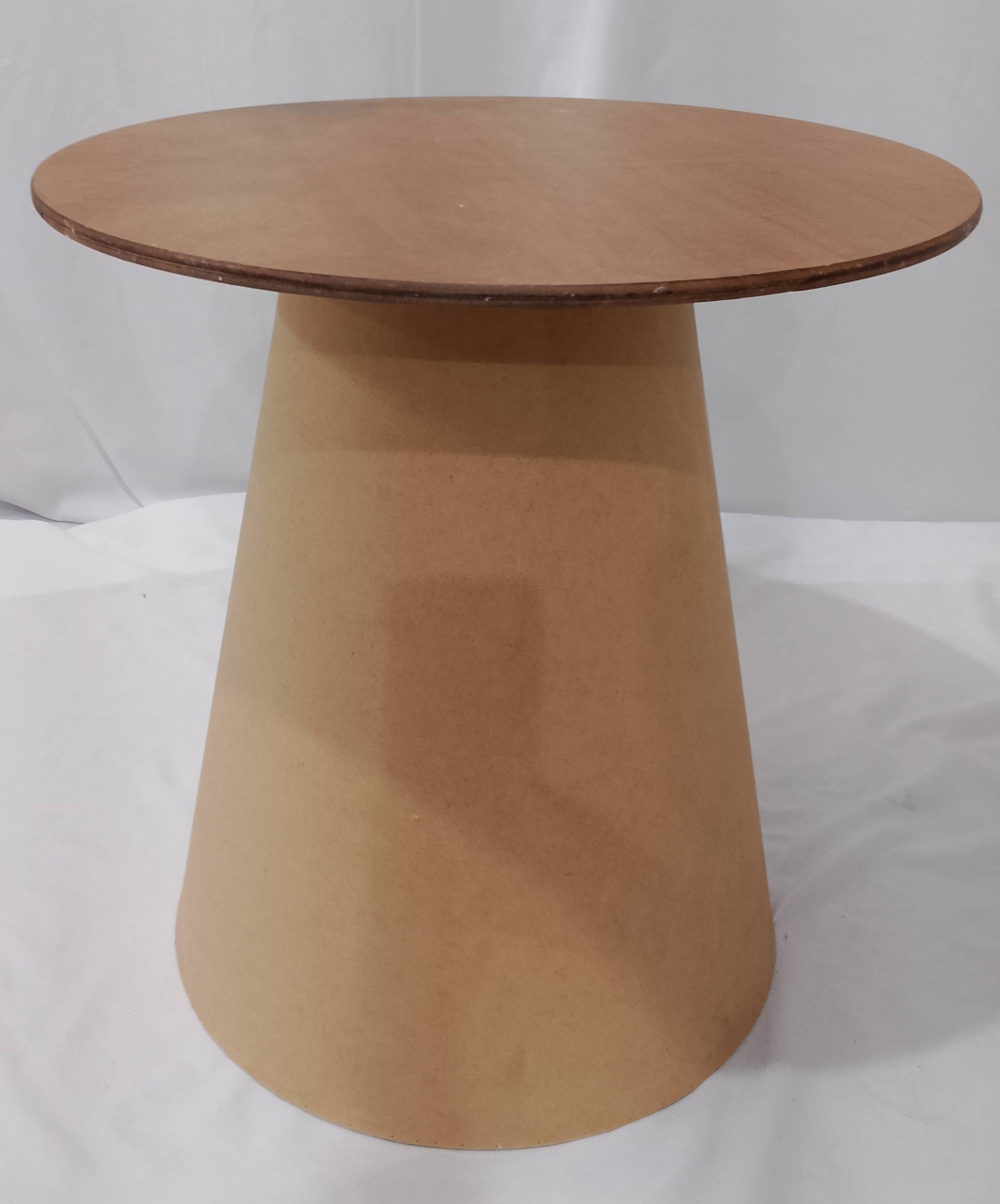Mesa Cone P - Realize Decorações