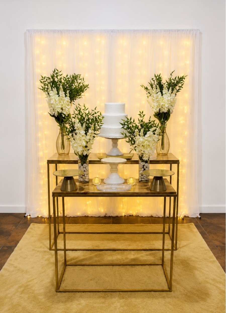 Casamento Com Montagem Branco 2 Com Duas Mesas - Realize Decorações