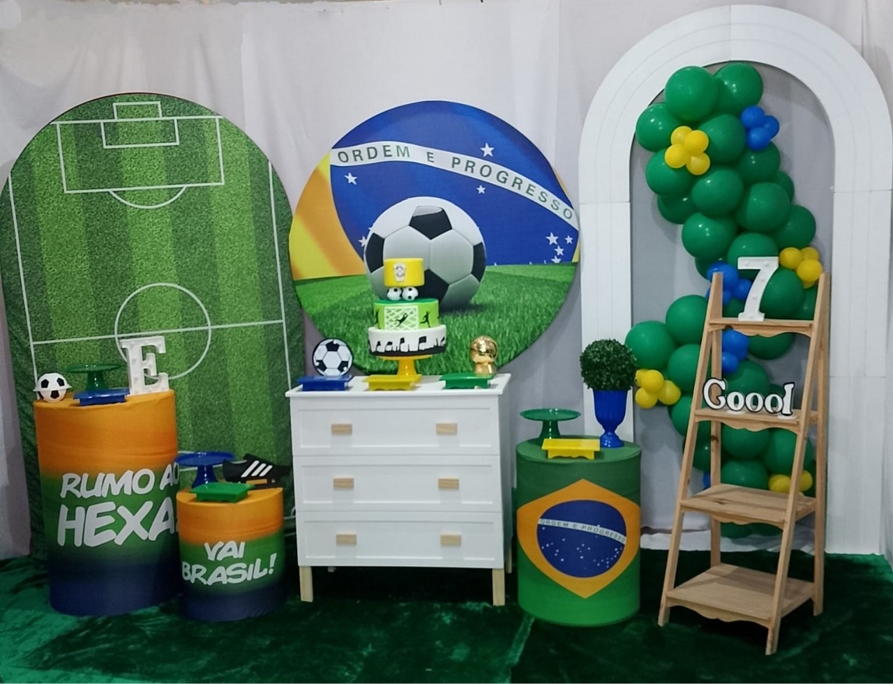 Pegue E Monte Brasil Luxo - Realize Decorações