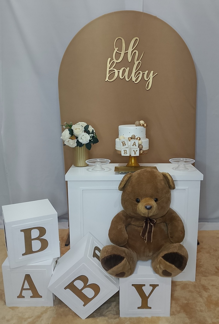 Revelação Mocaccino Com Cômoda  - Realize Decorações