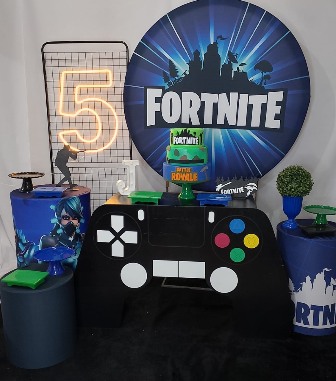 Pegue E Monte Fortnite Luxo - Realize Decorações
