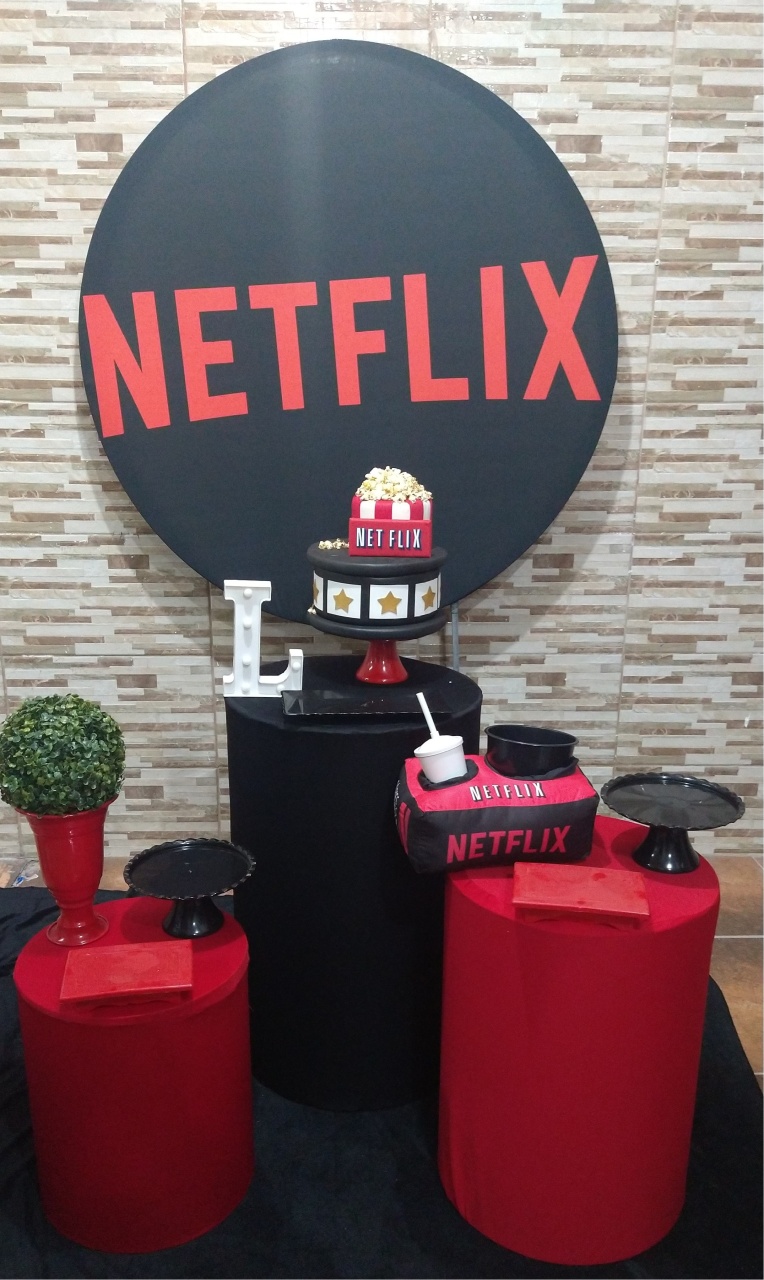 Pegue E Monte Netflix - Realize Decorações
