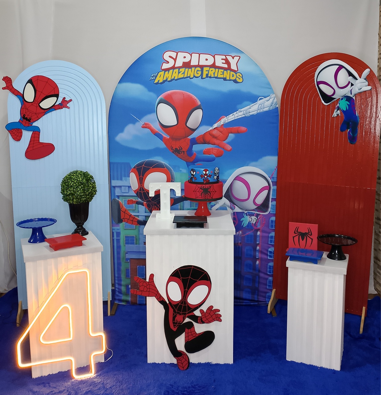 Pegue E Monte Spider E Seus Amigos - Realize Decorações