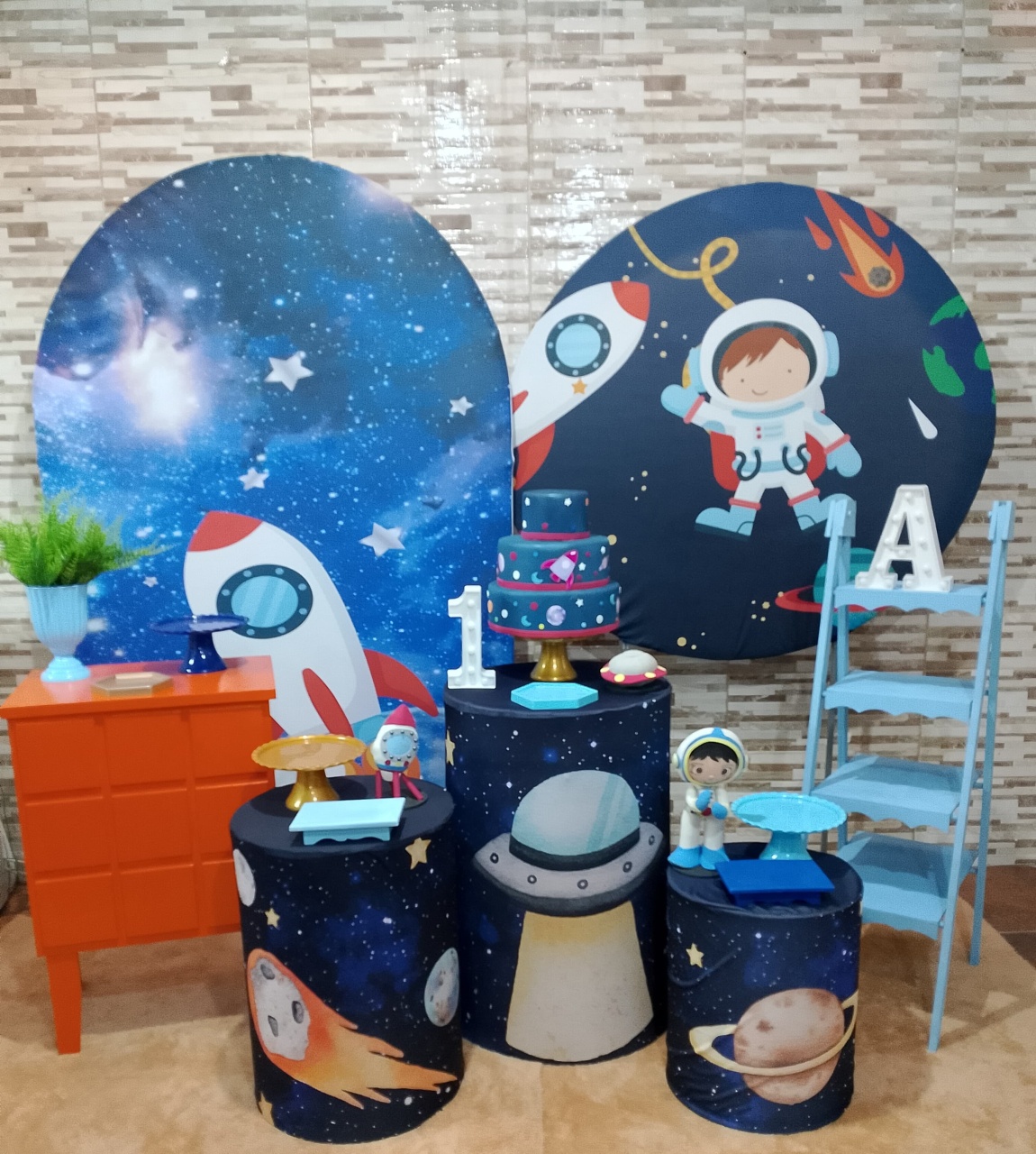 Pegue E Monte Astronauta Luxo - Realize Decorações