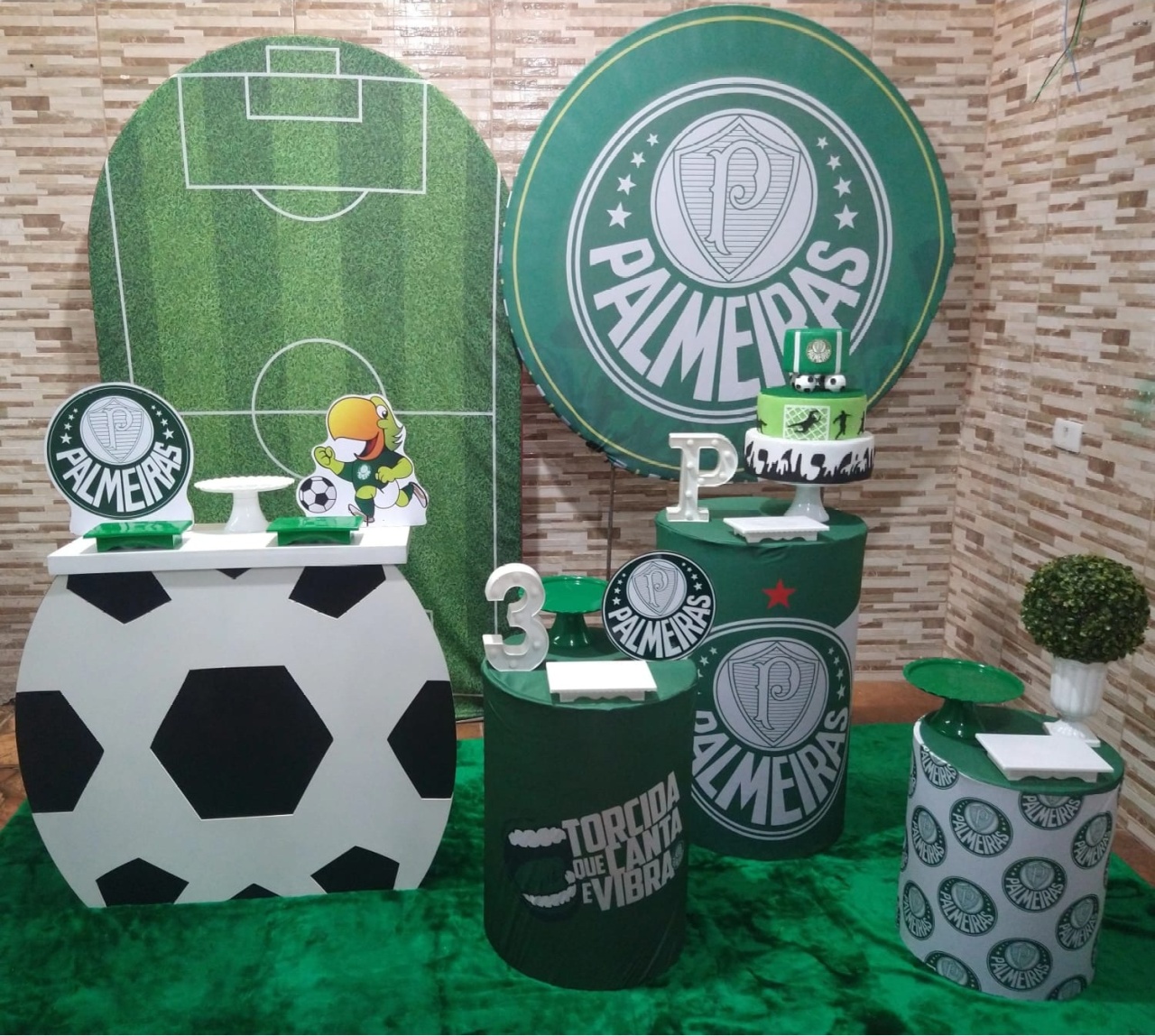 Pegue E Monte Palmeiras Luxo  - Realize Decorações