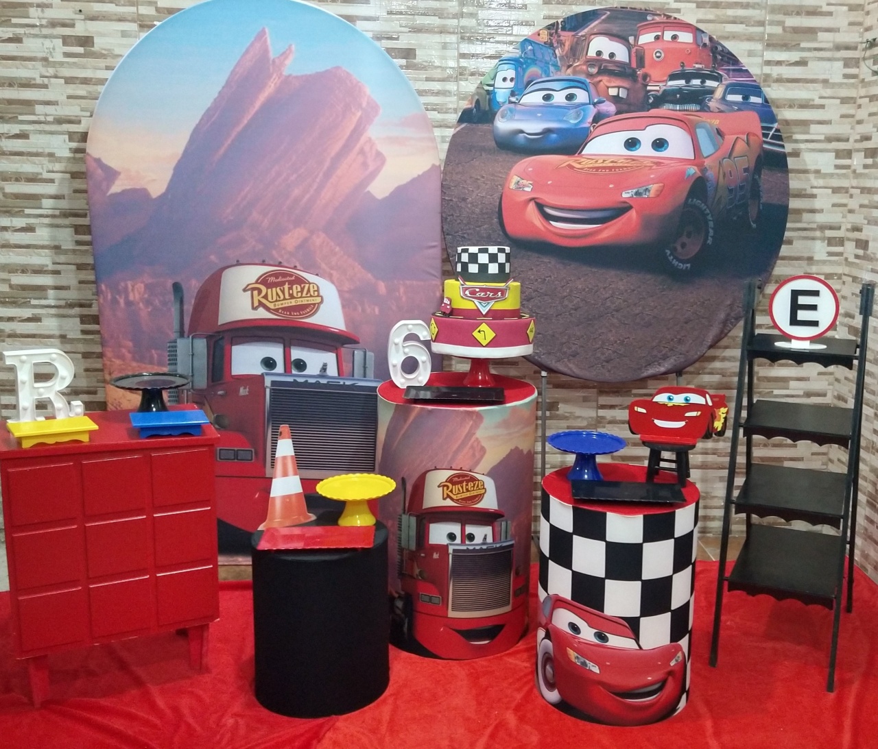 Pegue E Monte Carros Luxo - Realize Decorações