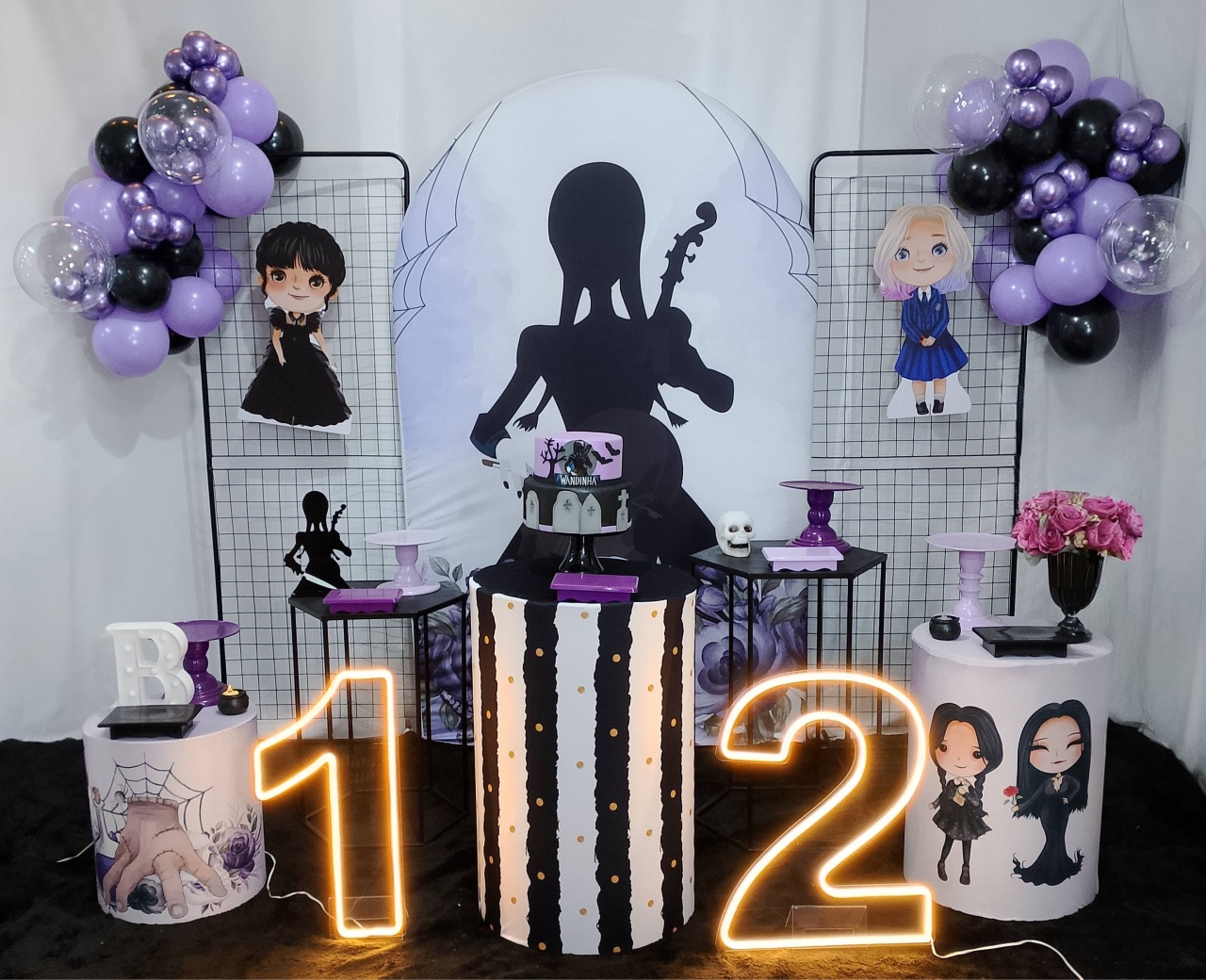 Pegue E Monte Wandinha Luxo 2 - Realize Decorações