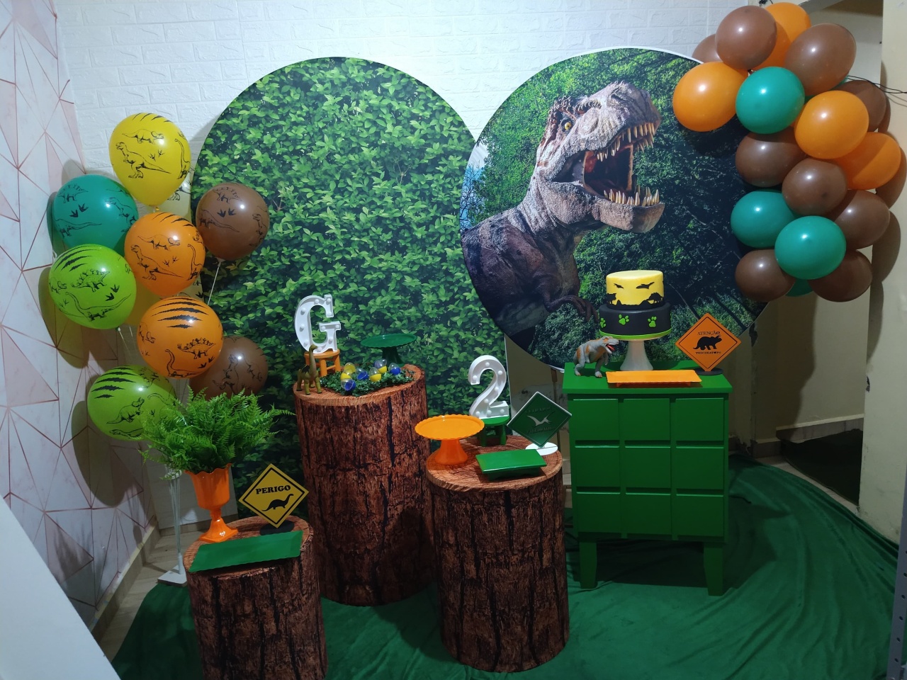 Pegue E Monte Dinossauro Luxo - Realize Decorações