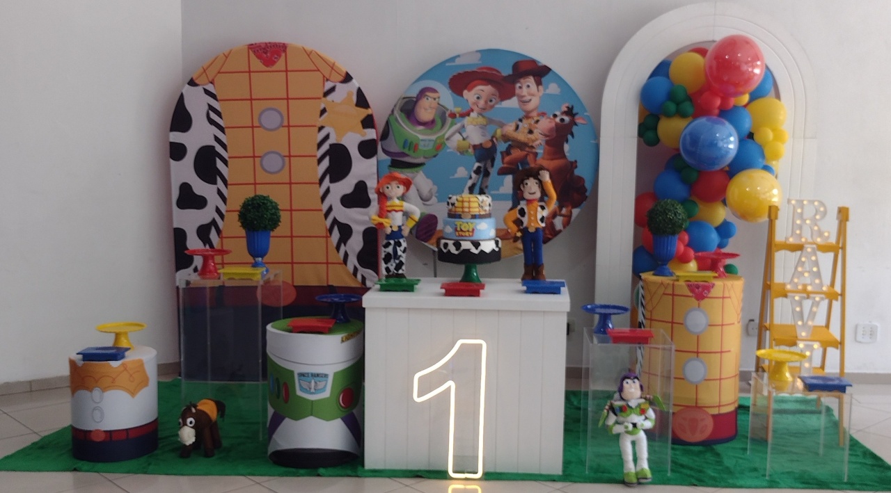 Pegue E Monte Toy Story Luxo 1 - Realize Decorações