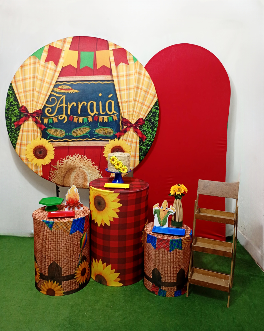 Arraia Vermelho - Kit Felizes Para Sempre + Escadinha - Juntosparasempre 