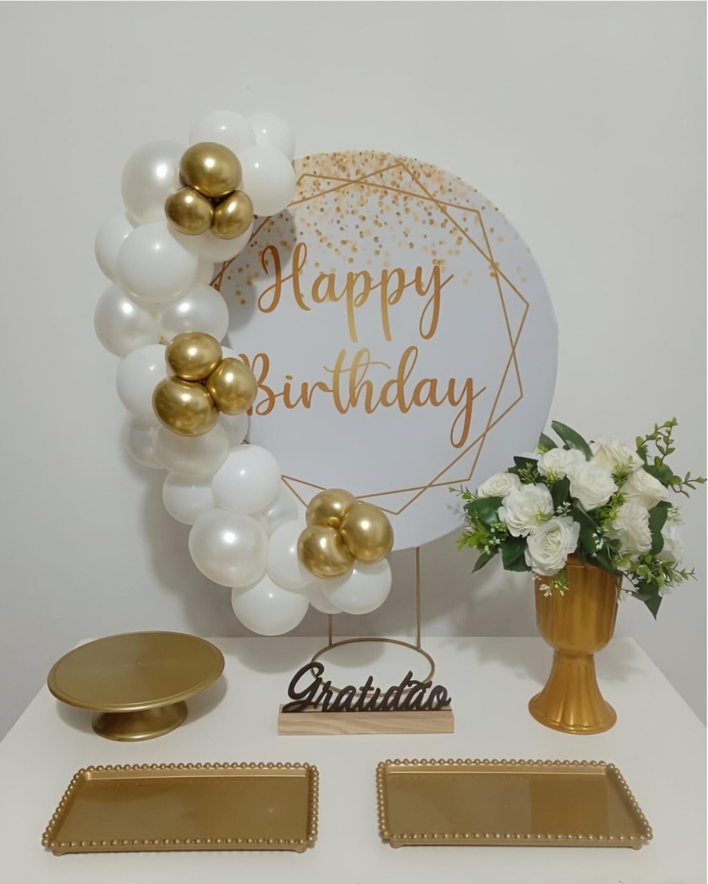 Happy Birthday Branco Com Dourado - Juntosparasempre 