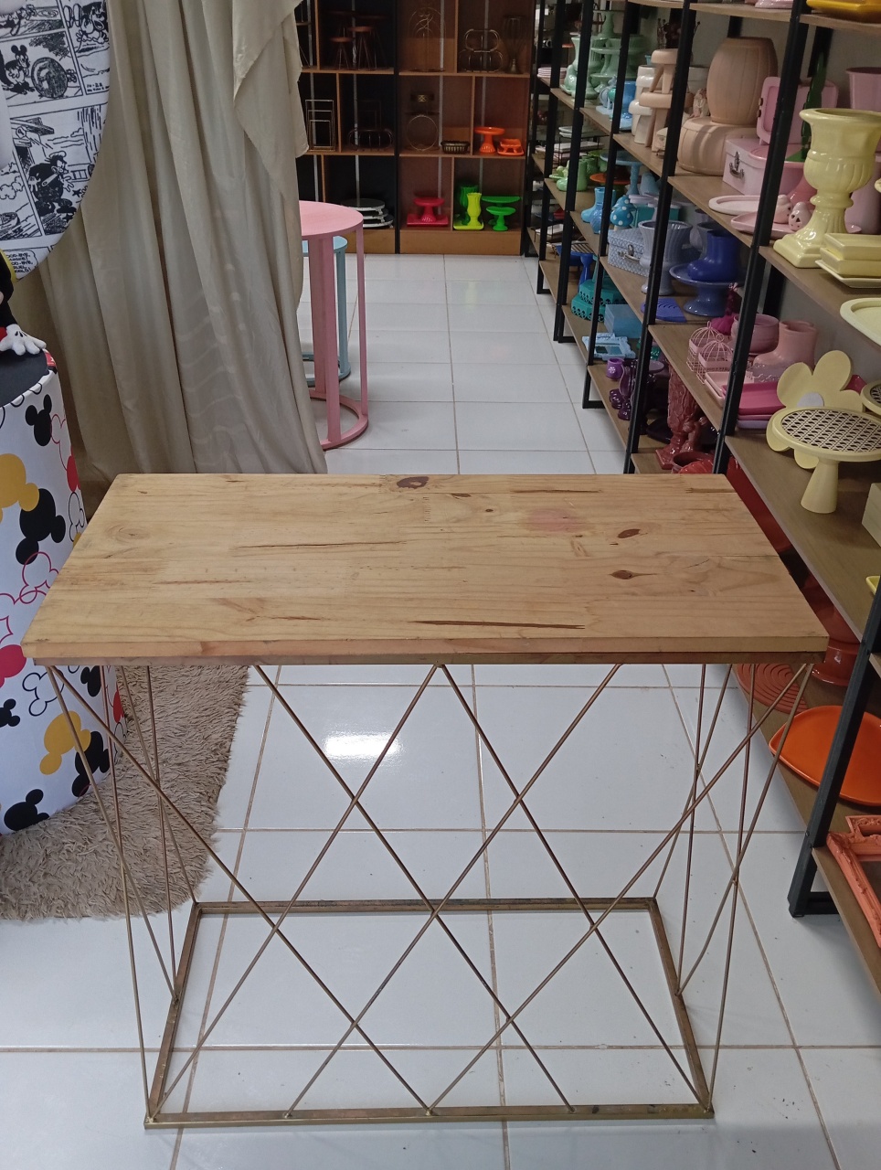 Mesa de Madeira G - Festou