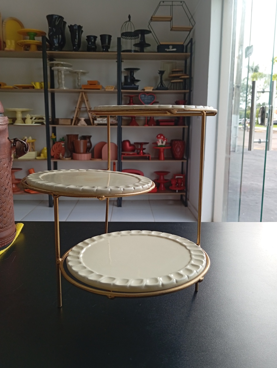 Prato Doceira Com Armação Três Andar P - Amarelo Candy - Festou