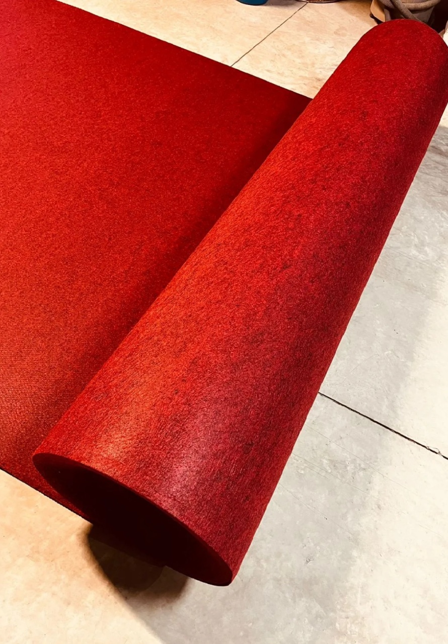 Tapete Vermelho Passarela 25M - Festou