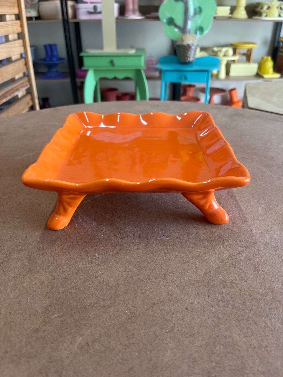 Doceira Quadrada Com Pé - Laranja  - Festou
