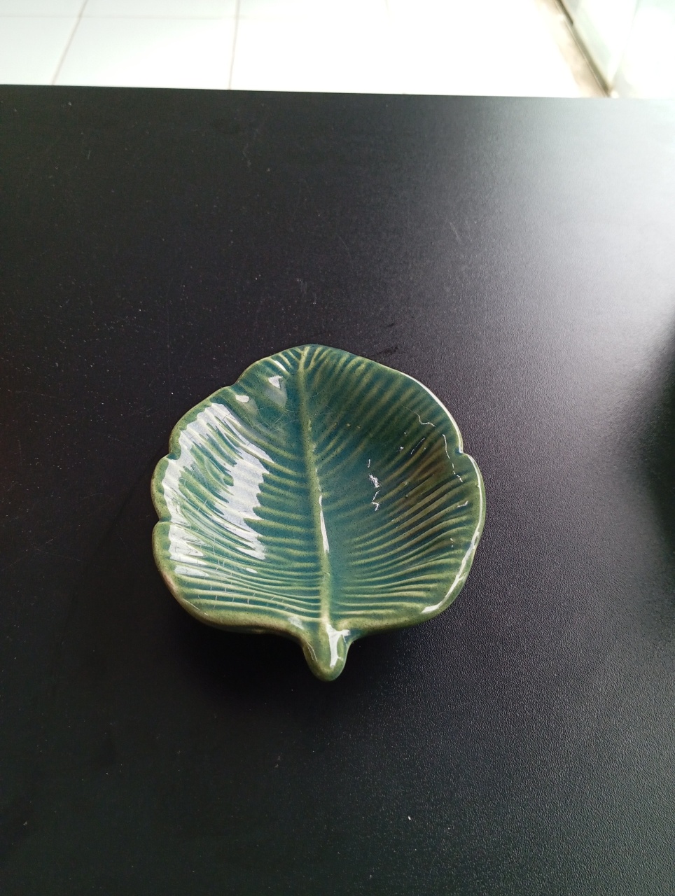 Folha de Cerâmica Verde Escuro - Decoração - Festou