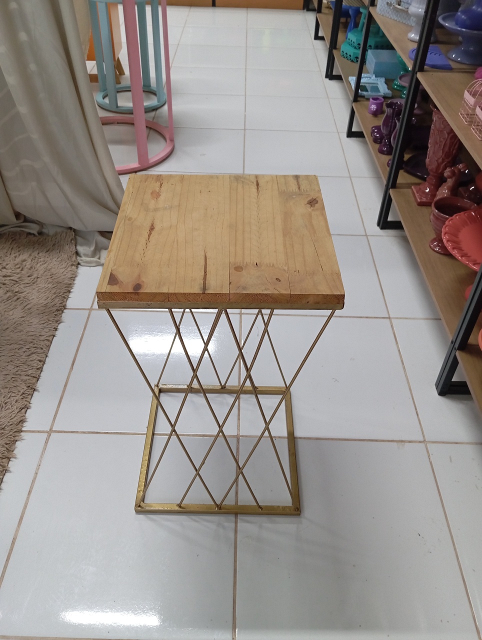 Mesa de Madeira P - Festou