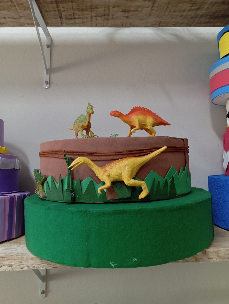 Bolo Fake - Dinossauro  - Festou