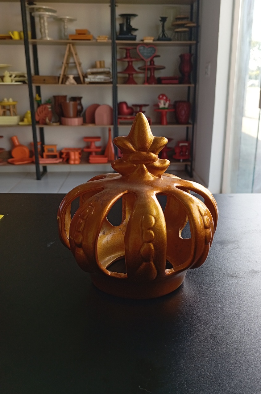 Coroa Dourada - Decoração - Festou