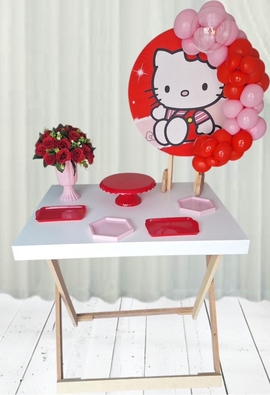 Festa Na Mesa Hello Kitty Vermelha Com Mesa Cavalete - Pegue e monte Festança 