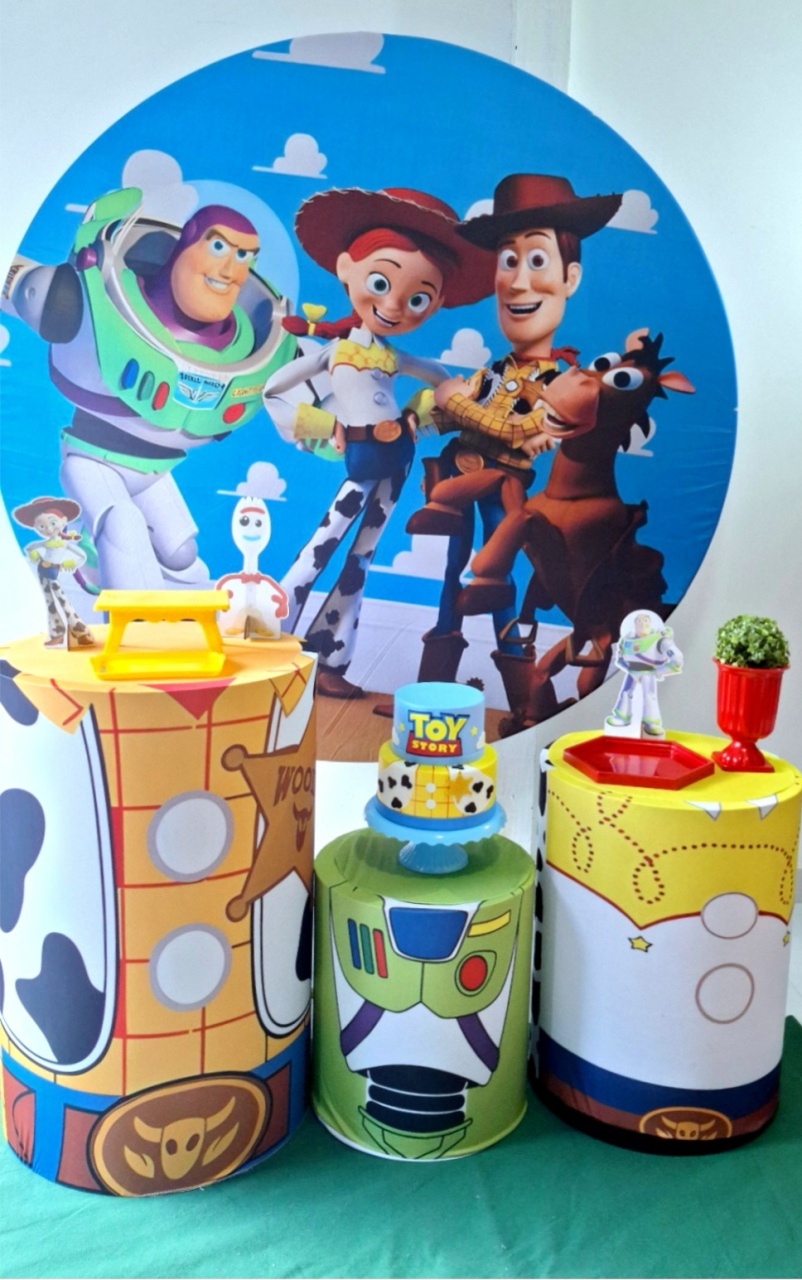Toy Story+ Tapete + Bolo Fake - Pegue e monte Festança 