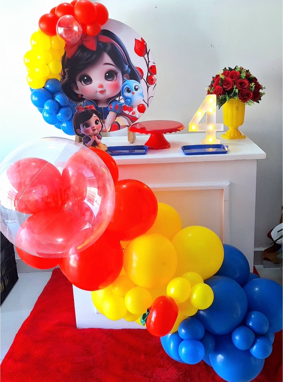 Festa Na Mesa Branca de Neve Cute Bublle - Pegue e monte Festança 