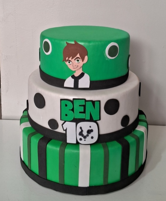 Bolo Ben 10 - Lena Fest
