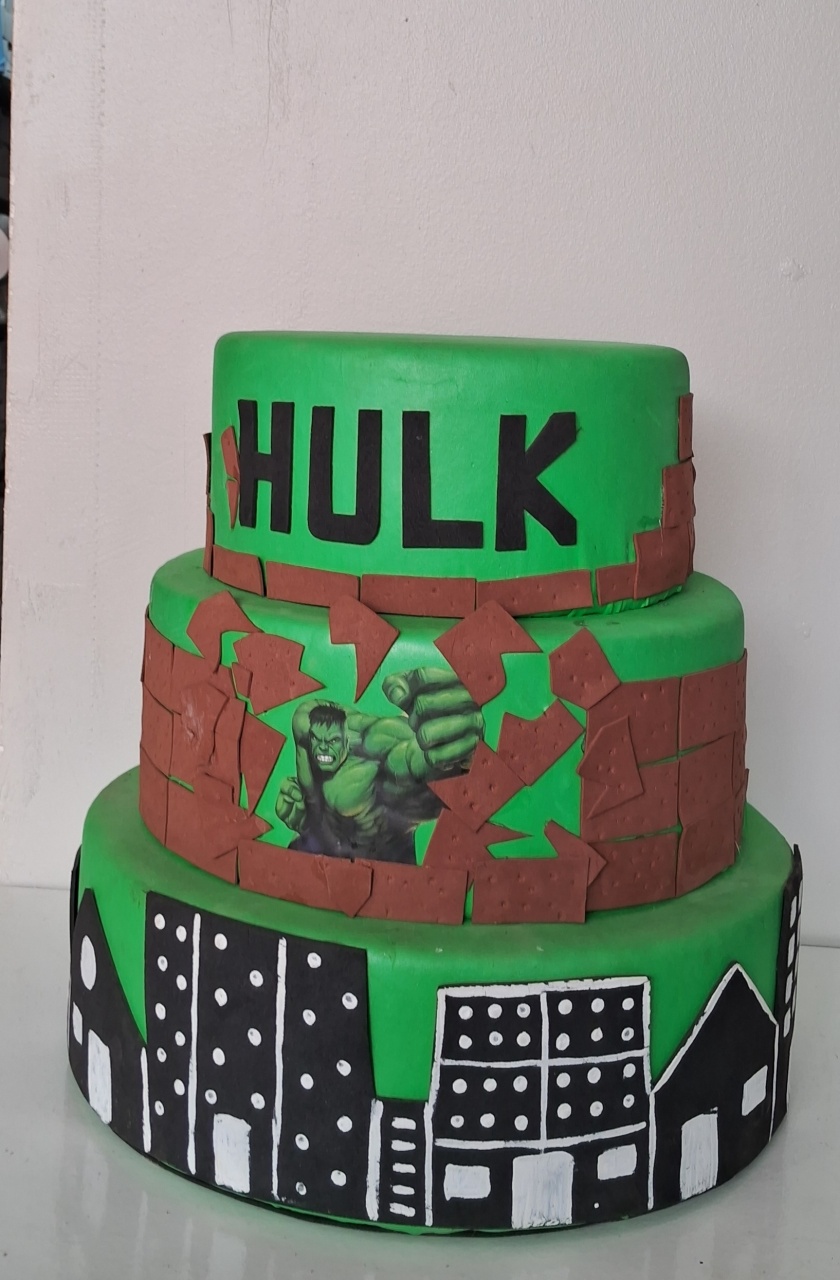 Bolo Do Hulk - Lena Fest